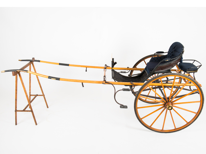 Queen Maud’s cariole was delivered by carriage maker Peder Norseng of Hamar. It had a small passenger seat at the back for Crown Prince Olav. Photo: Jan Haug, The Royal Collections 